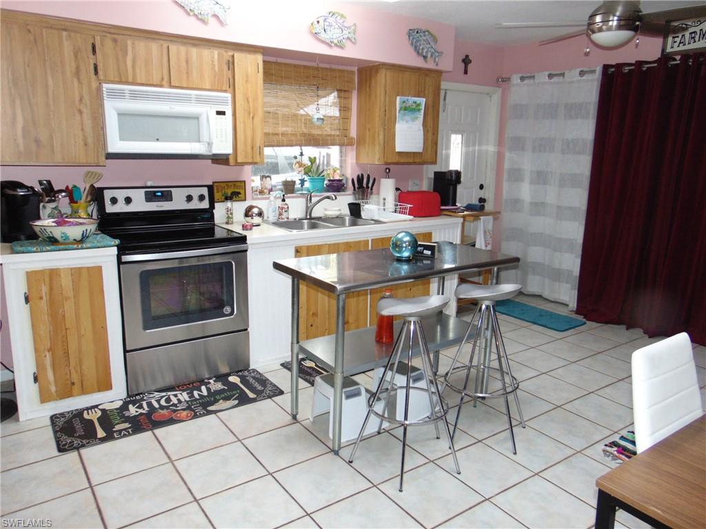 NORTH NAPLES HIGHLANDS - Residential