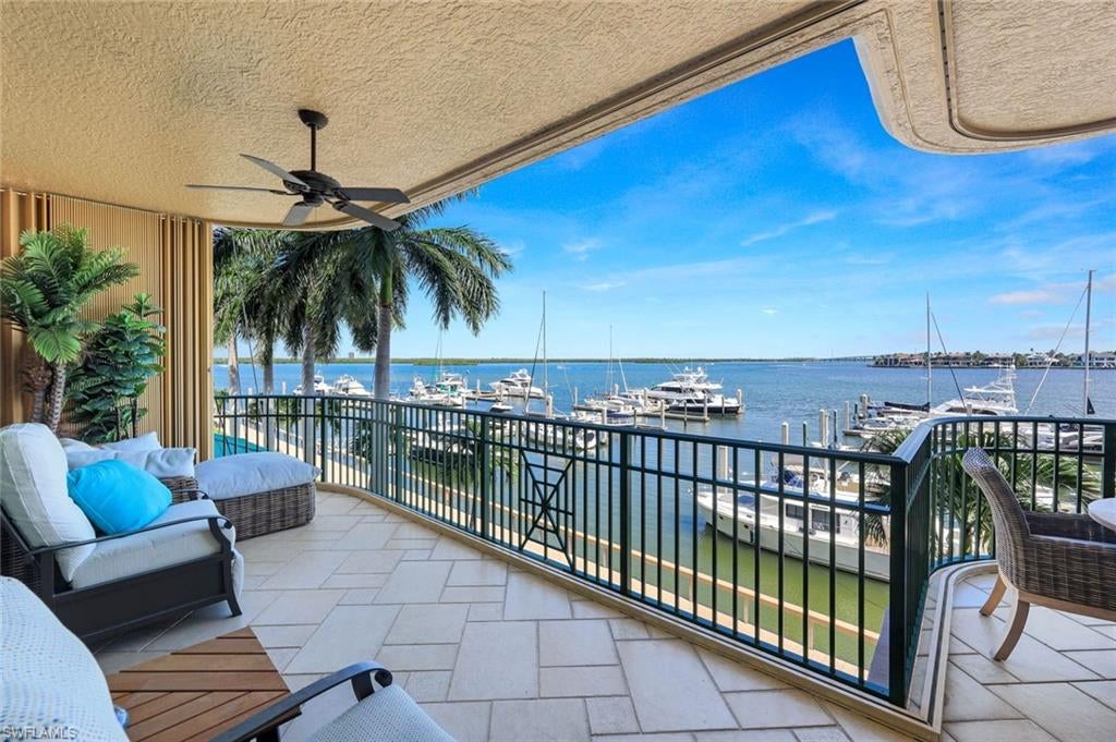 1069 BALD EAGLE DR S301