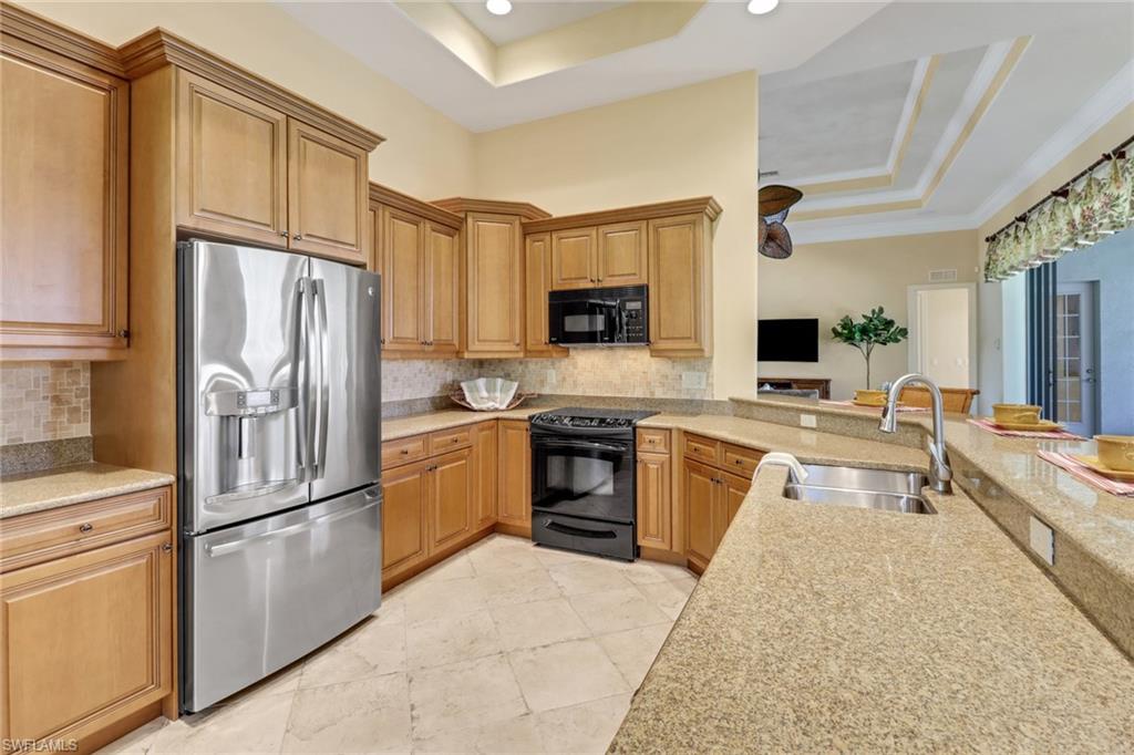 VILLA TUSCANY - Residential