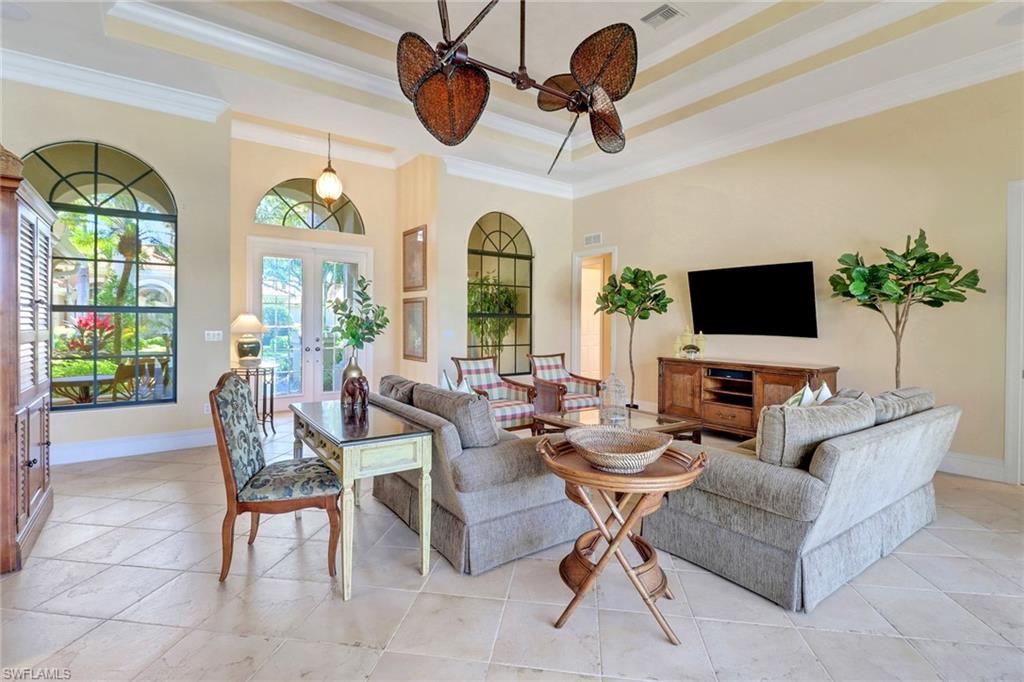 VILLA TUSCANY - Residential