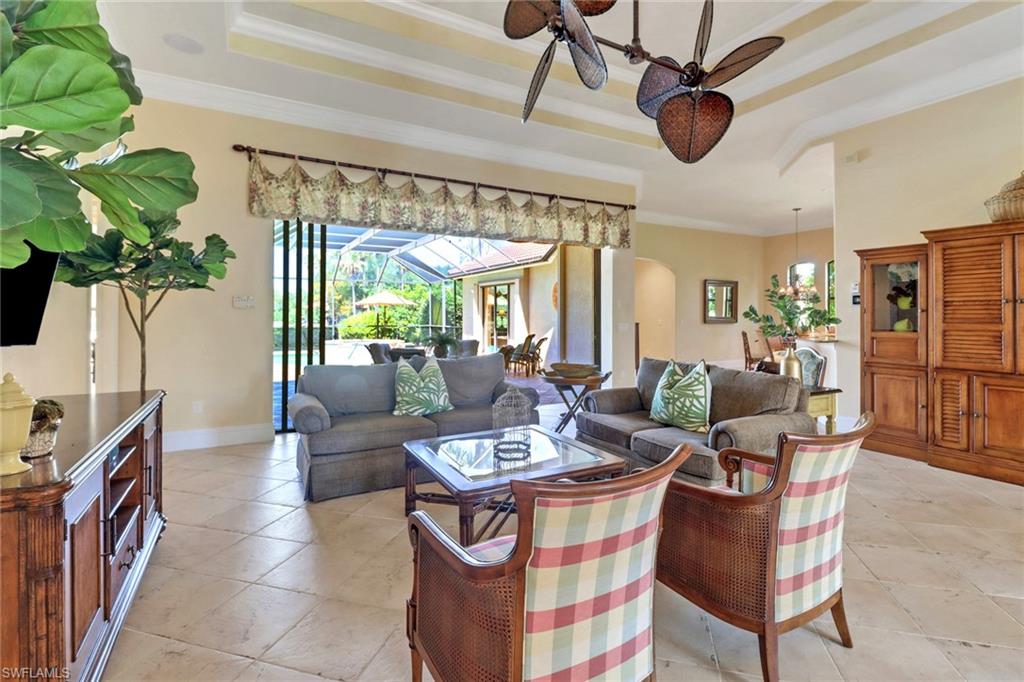 VILLA TUSCANY - Residential