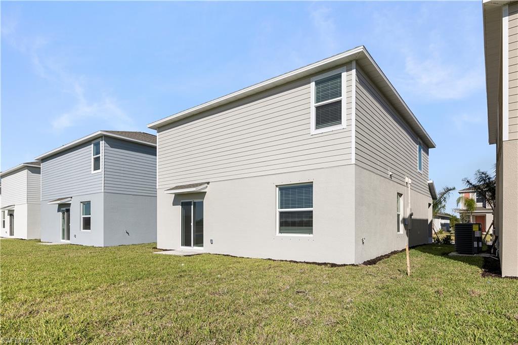 SAVANNA LAKES - Residential Lease