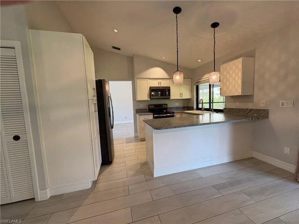 Naples, Florida 34109, United States, 3 Bedrooms Bedrooms, ,2 BathroomsBathrooms,Residential,Active,158453