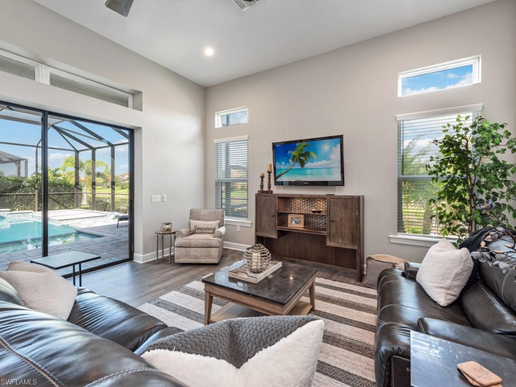 OYSTER HARBOR - Residential