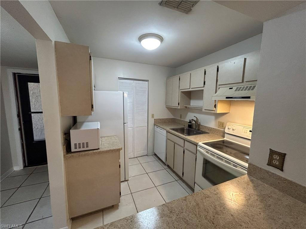 TIMBER LAKE CONDO - Residential Lease