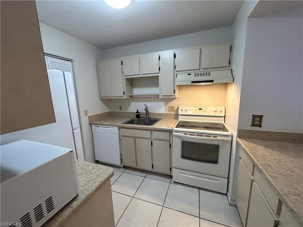 TIMBER LAKE CONDO - Residential Lease