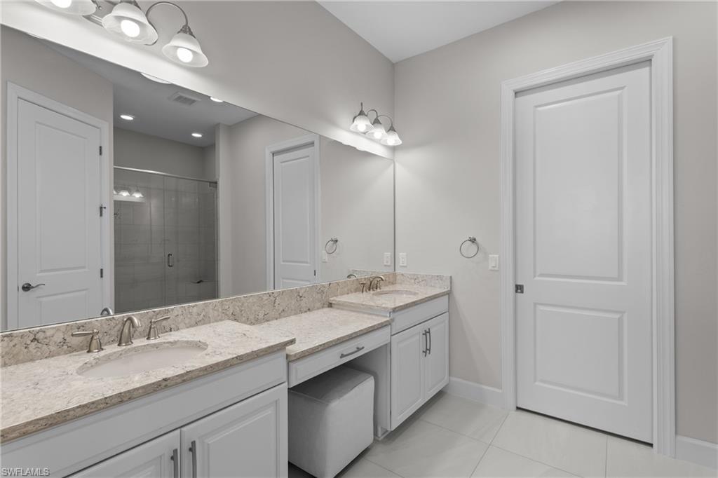 ESPLANADE - Residential