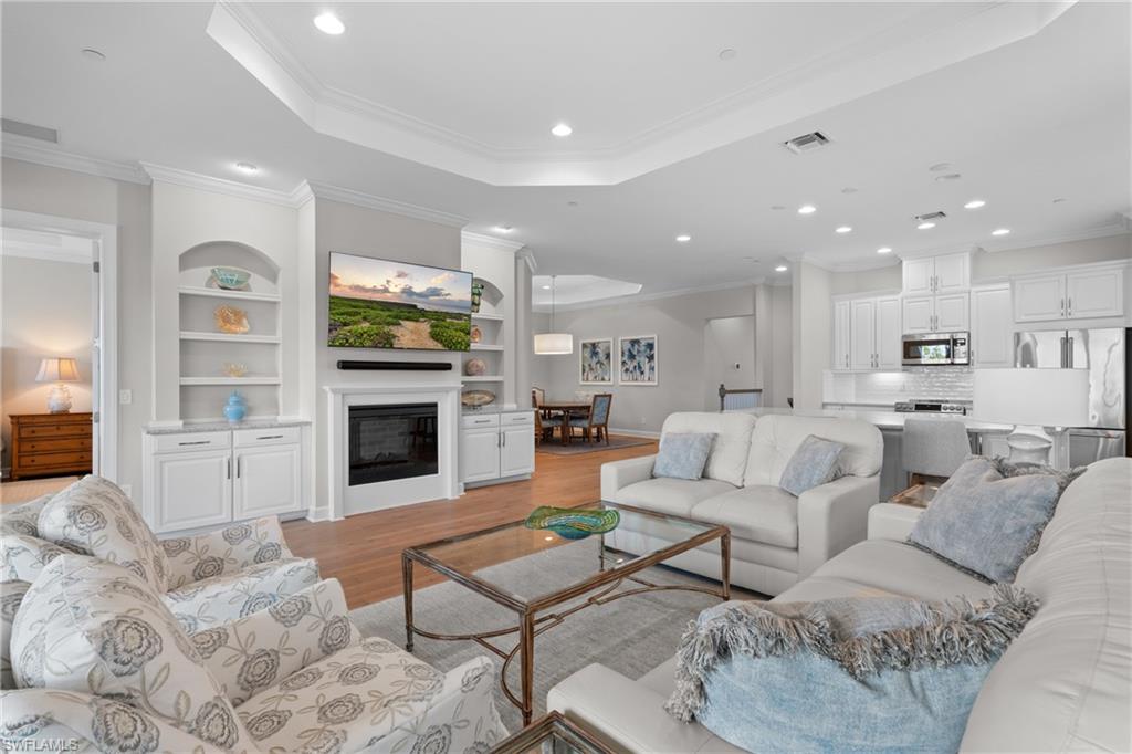 ESPLANADE - Residential