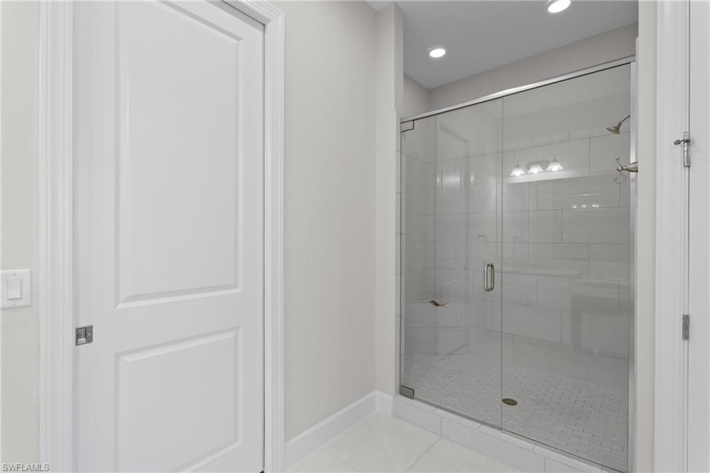 ESPLANADE - Residential