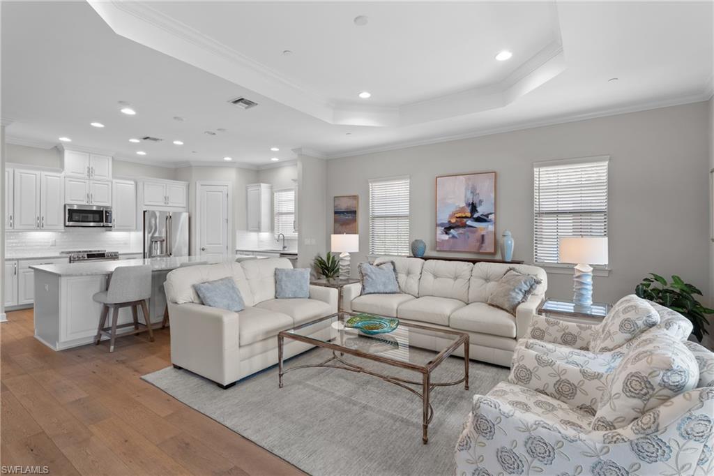 ESPLANADE - Residential