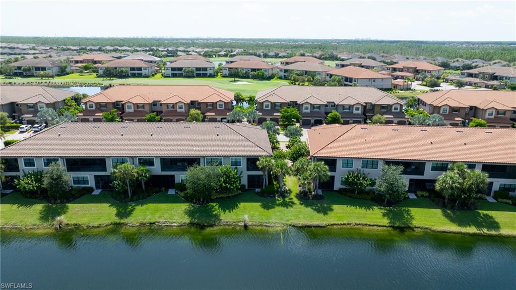 ESPLANADE - Residential