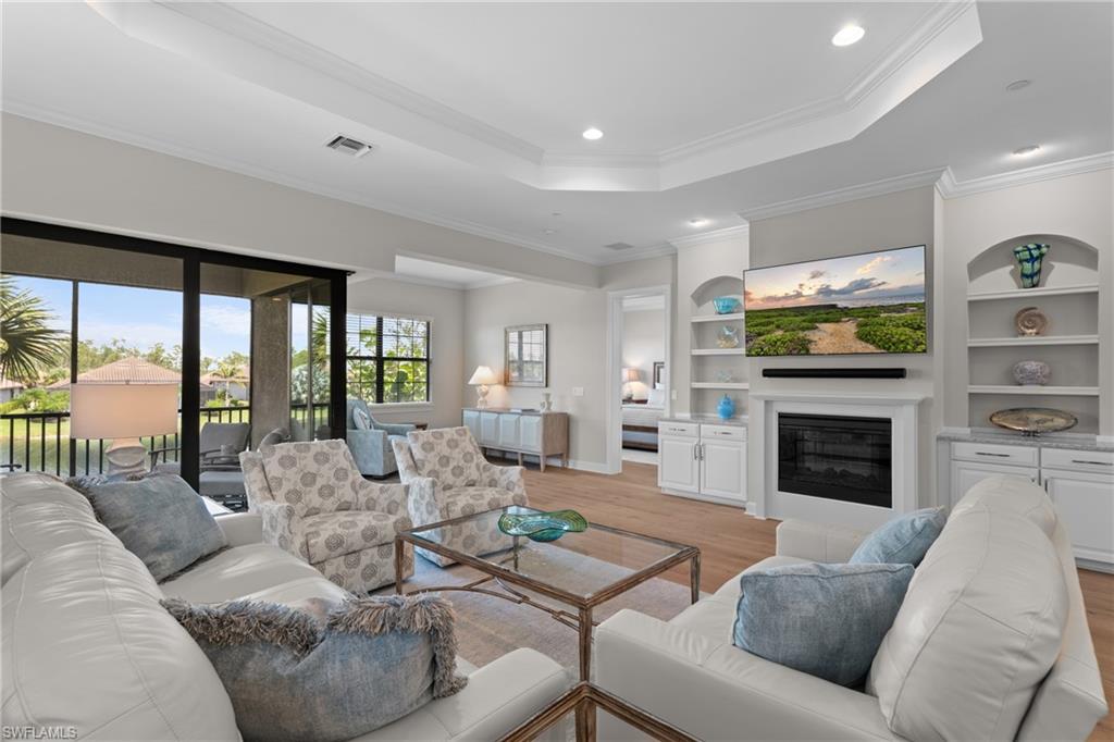 ESPLANADE - Residential