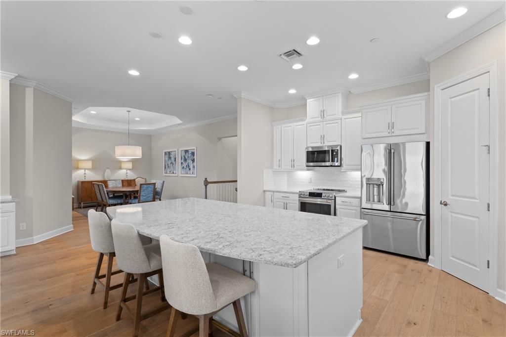 ESPLANADE - Residential