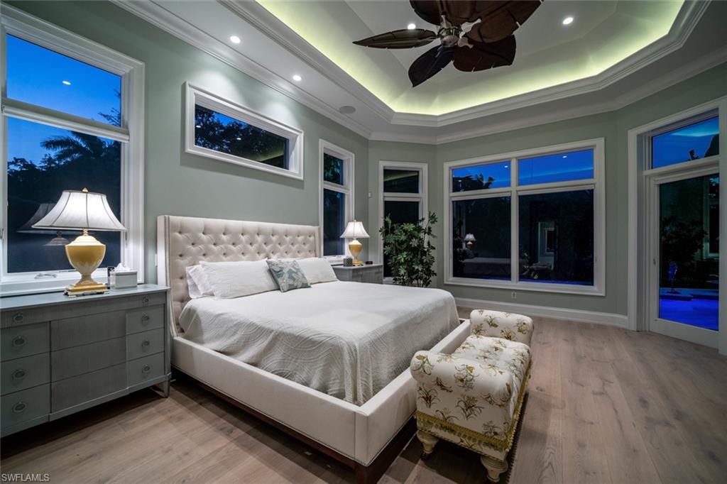 MOORINGS - Residential