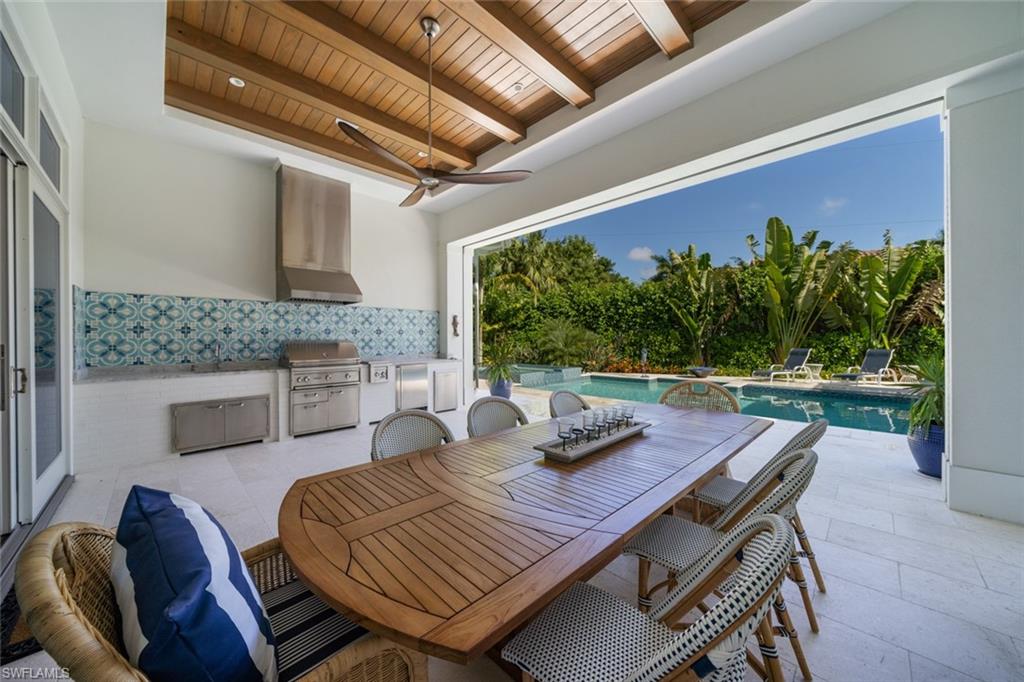 MOORINGS - Residential