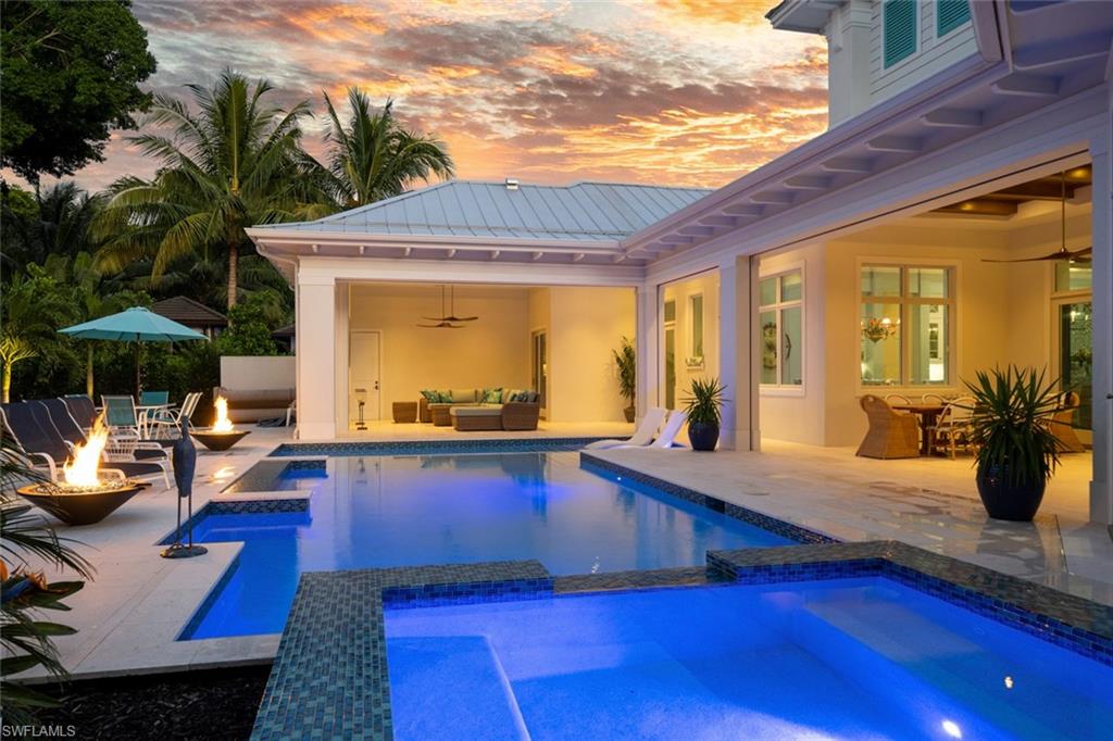 MOORINGS - Residential