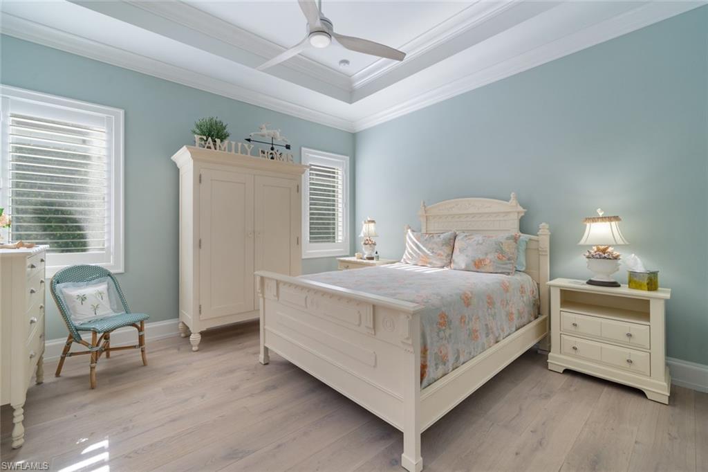 MOORINGS - Residential