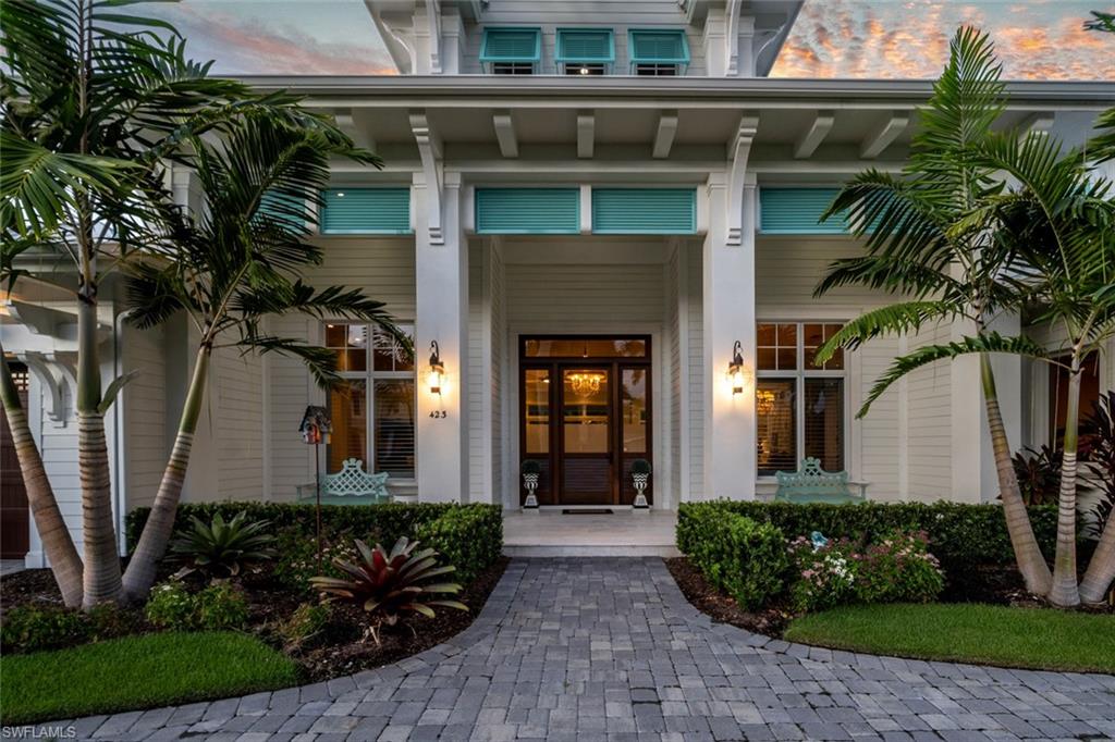 MOORINGS - Residential