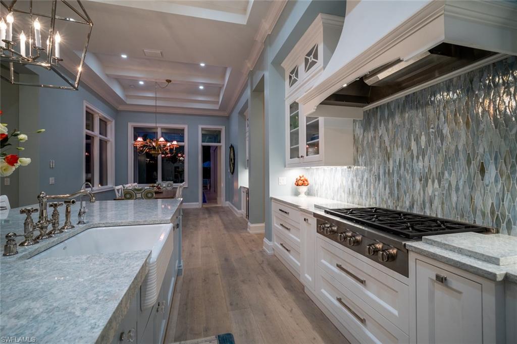 MOORINGS - Residential