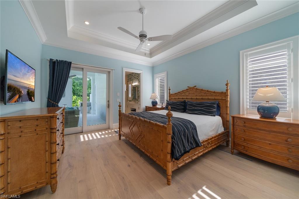 MOORINGS - Residential