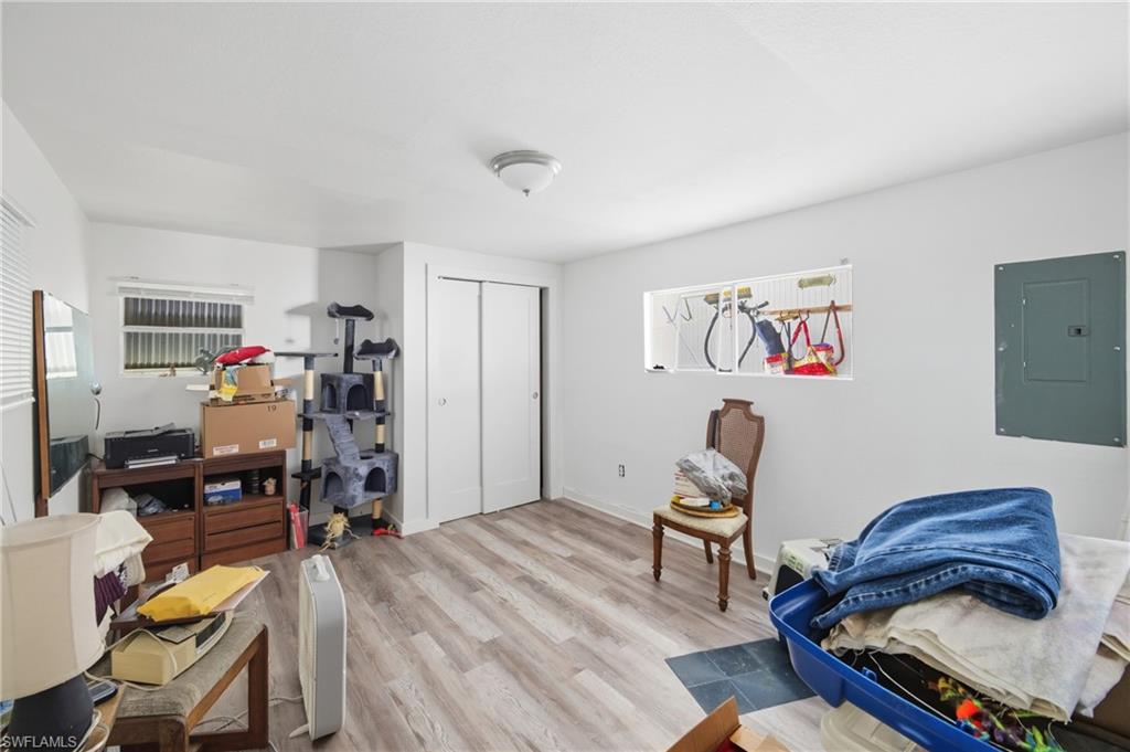 COACHLIGHT MANOR MOBILE HOME - Residential