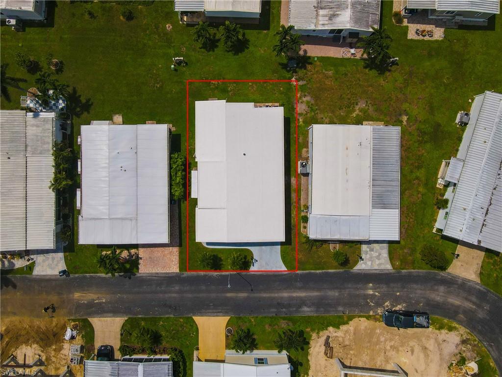 COACHLIGHT MANOR MOBILE HOME - Residential