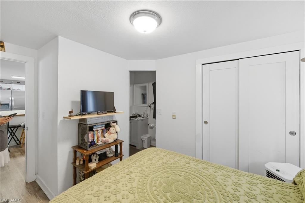 COACHLIGHT MANOR MOBILE HOME - Residential