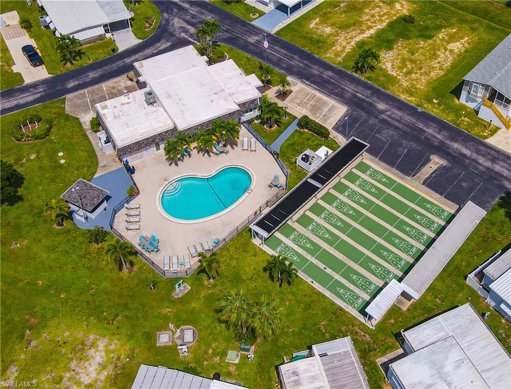 COACHLIGHT MANOR MOBILE HOME - Residential