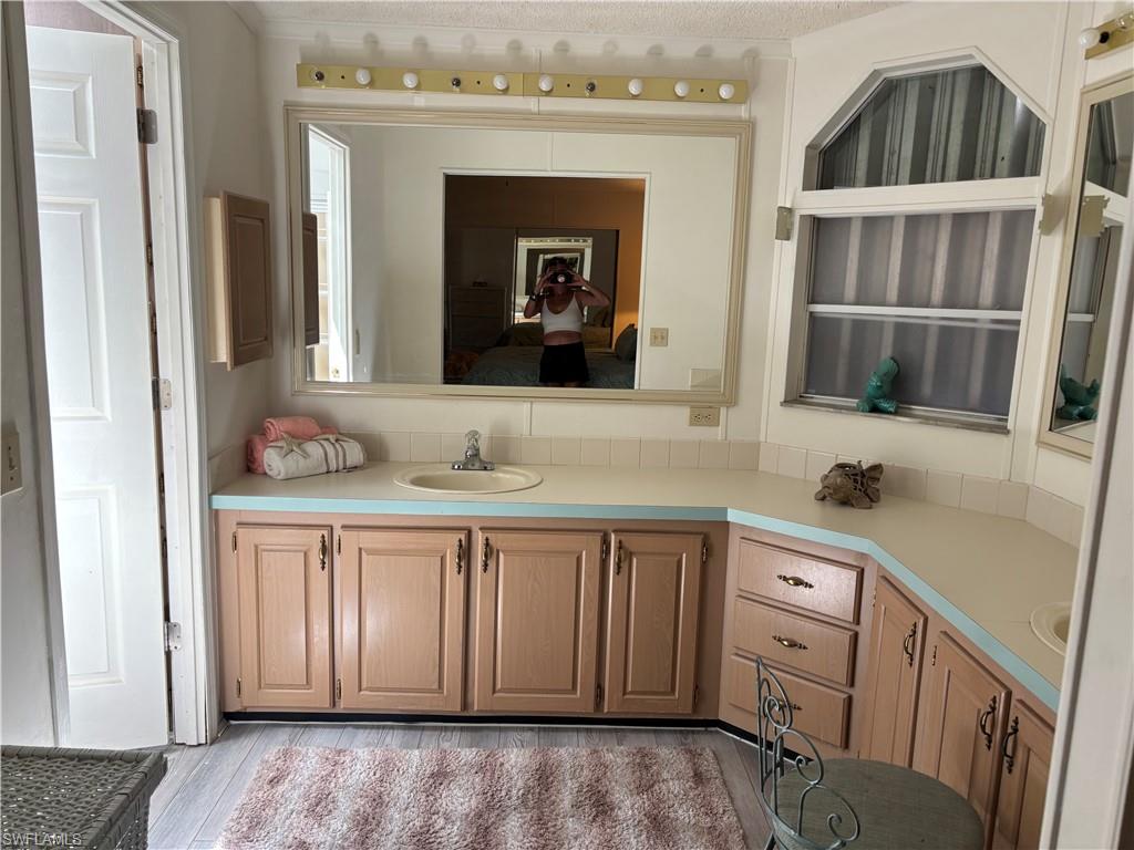 ENCHANTING SHORES - Residential