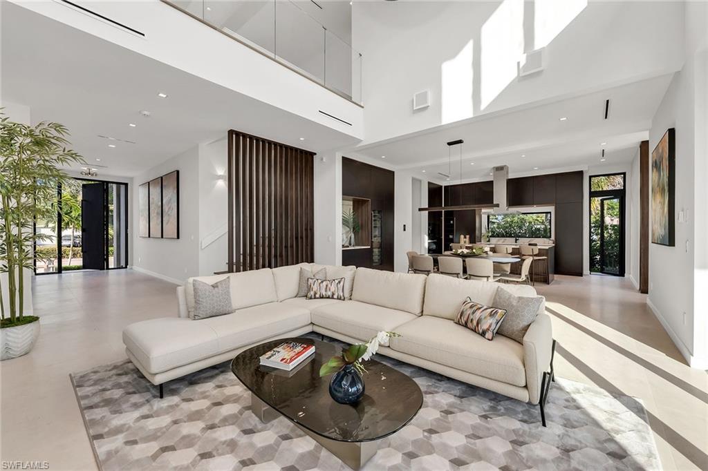 RIDGE LAKE - Residential