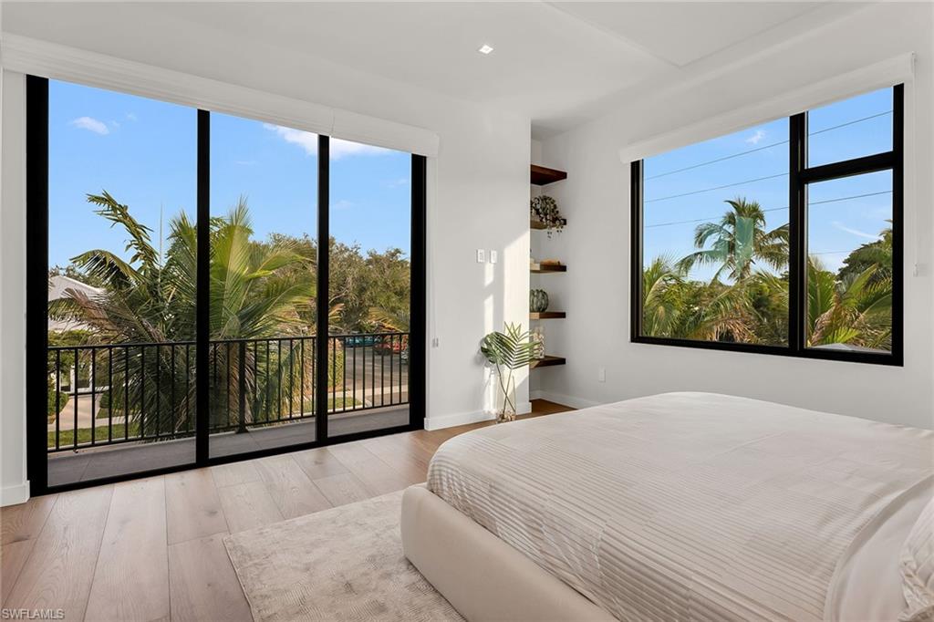 RIDGE LAKE - Residential