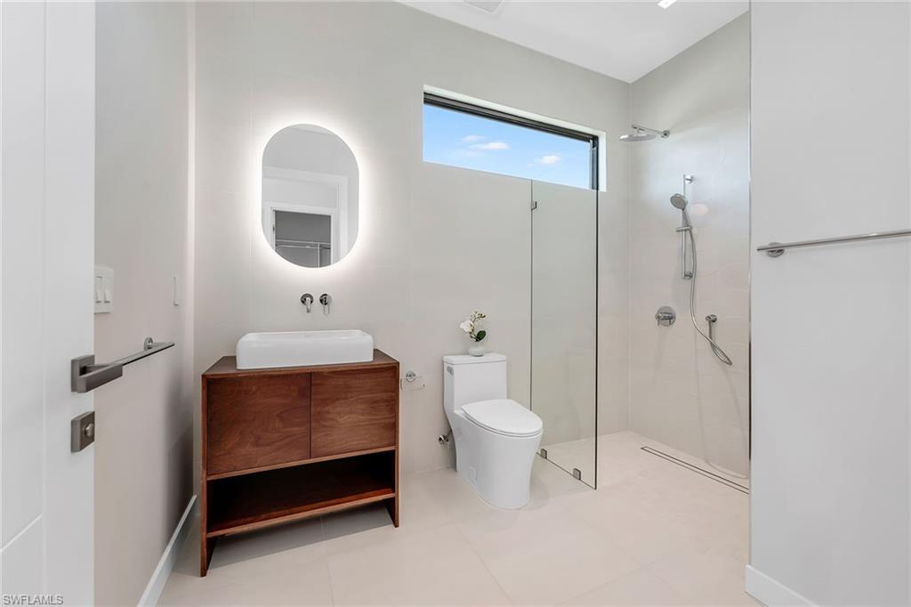 RIDGE LAKE - Residential