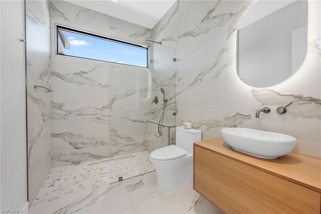 RIDGE LAKE - Residential