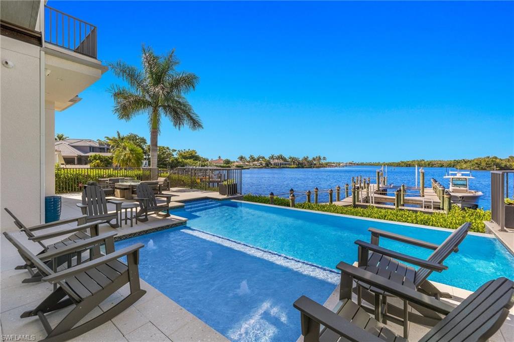 TOWN AND RIVER - Residential