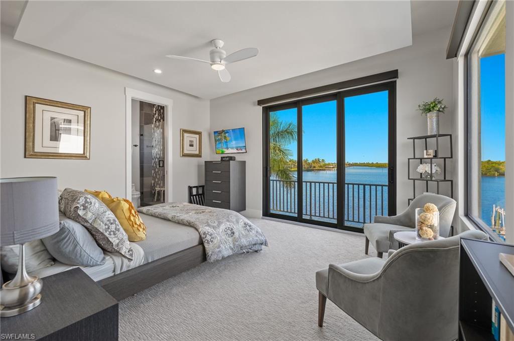 TOWN AND RIVER - Residential