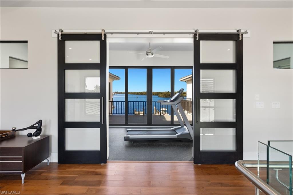 TOWN AND RIVER - Residential