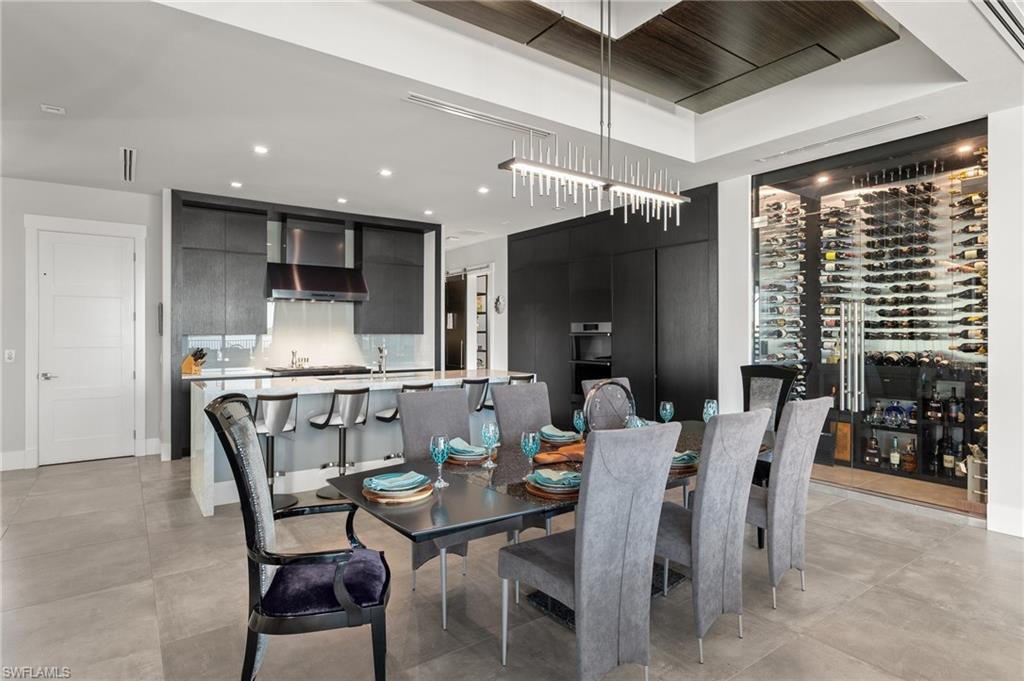 TOWN AND RIVER - Residential