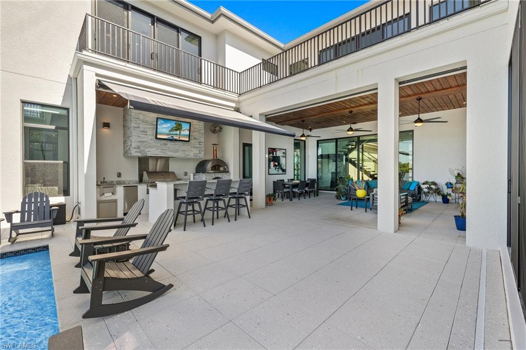 TOWN AND RIVER - Residential