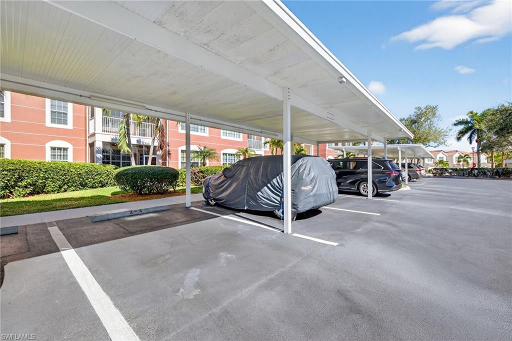 ROYAL POINTE - Residential