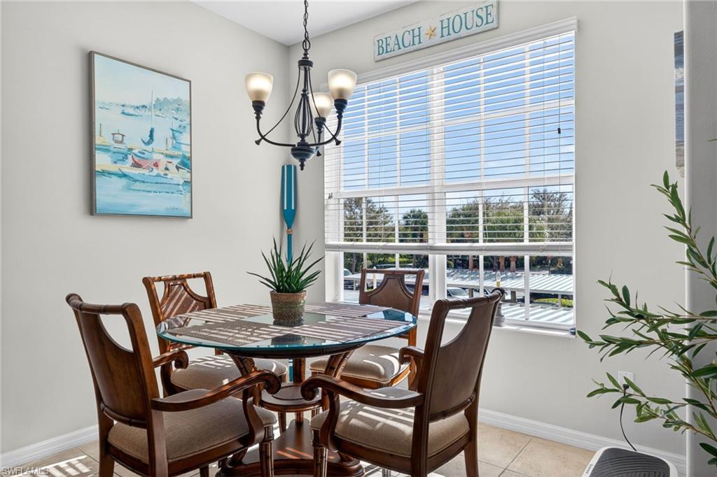 ROYAL POINTE - Residential