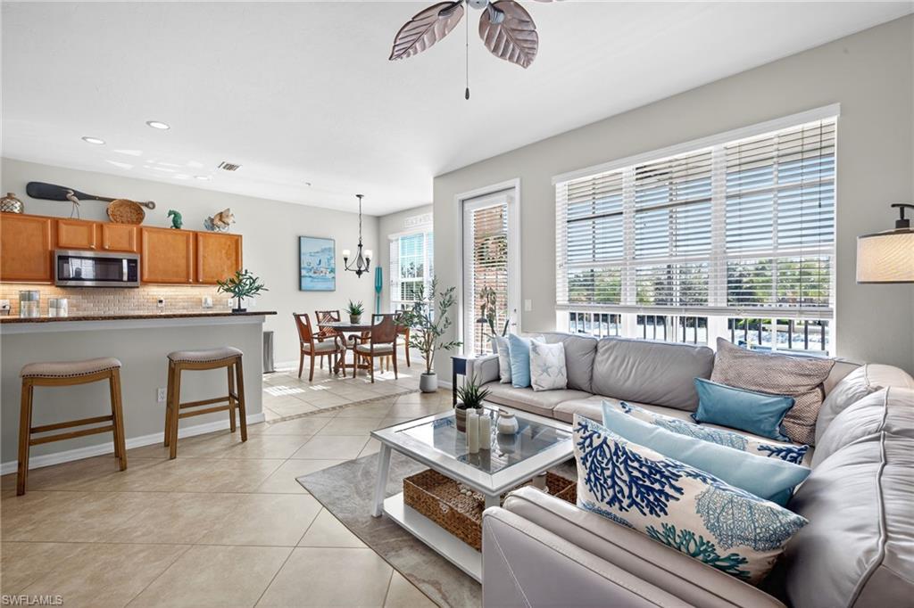 ROYAL POINTE - Residential