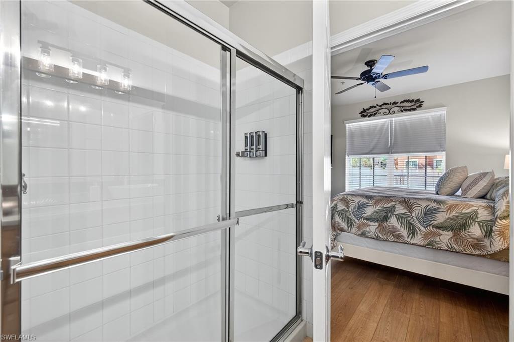 ROYAL POINTE - Residential