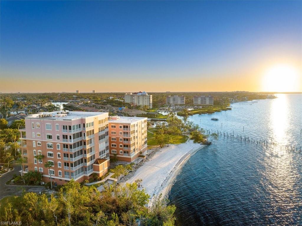 HARBOR PLACE - Residential