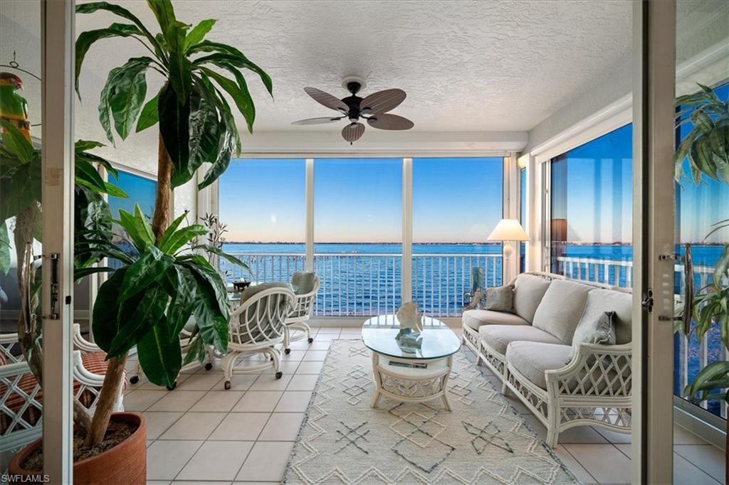 HARBOR PLACE - Residential