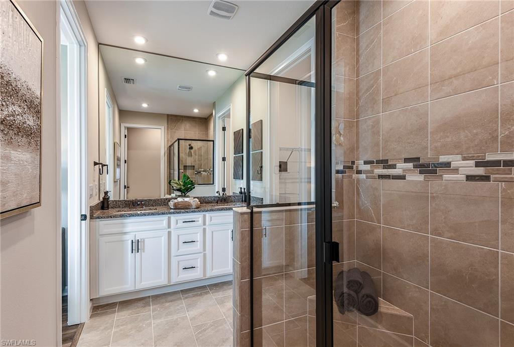 BONAVIE COVE - Residential