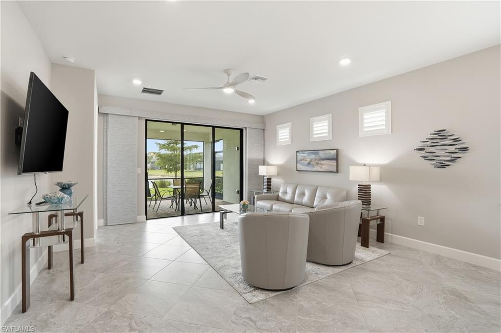 ESPLANADE LAKE CLUB - Residential Lease