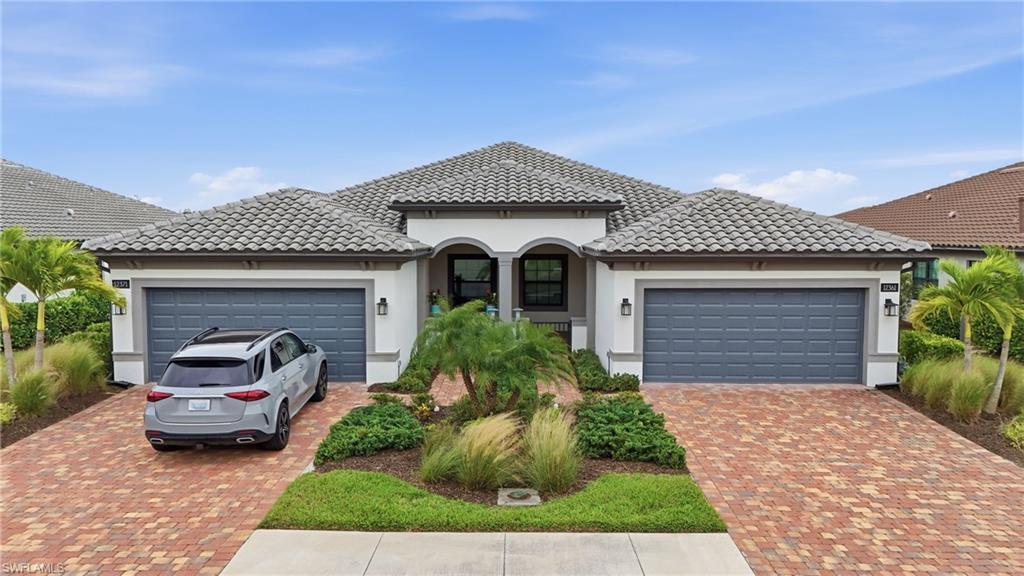 ESPLANADE LAKE CLUB - Residential Lease