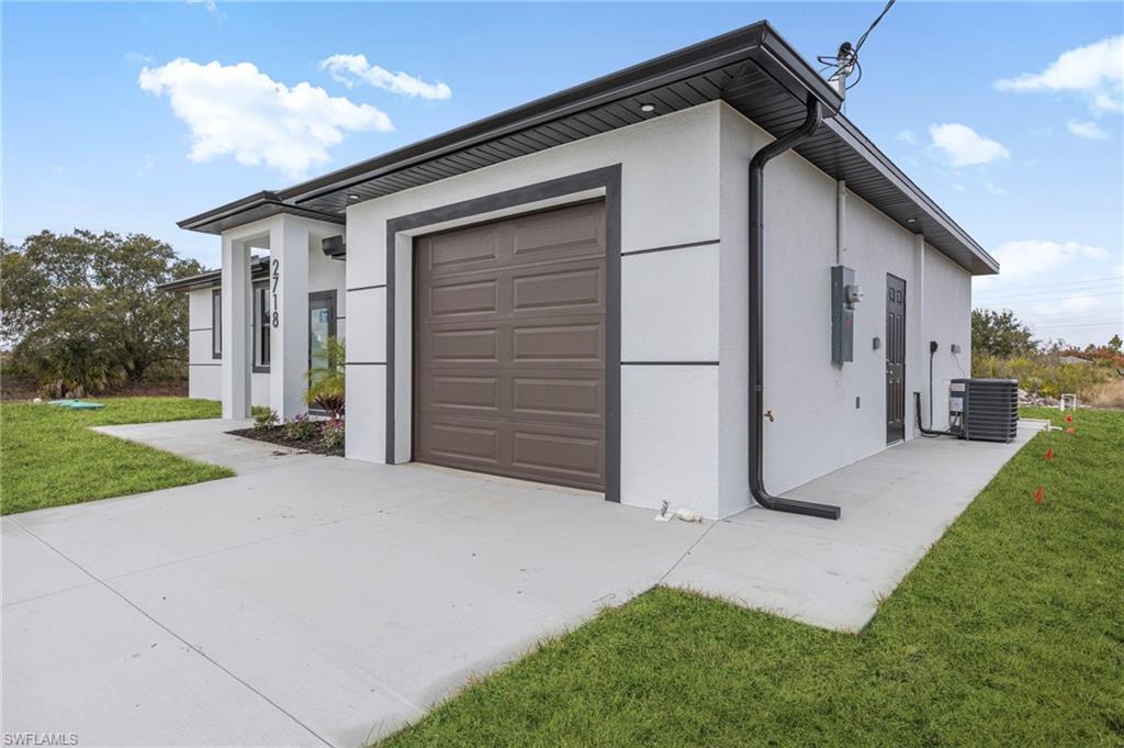 LEHIGH ACRES - Residential