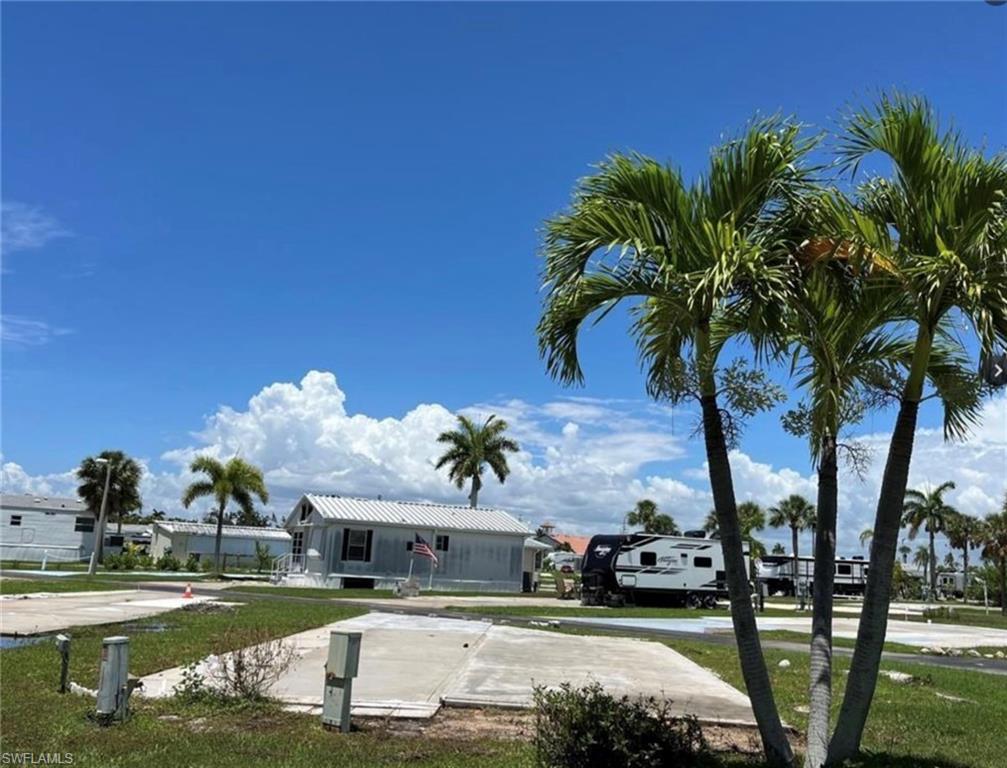 PALMETTO PALMS R V - Land