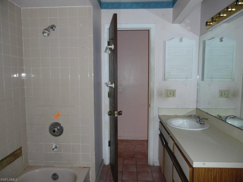 PORT CHARLOTTE - Residential